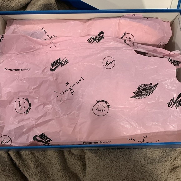 Travis Scott Fragments High - Picture 9 of 9